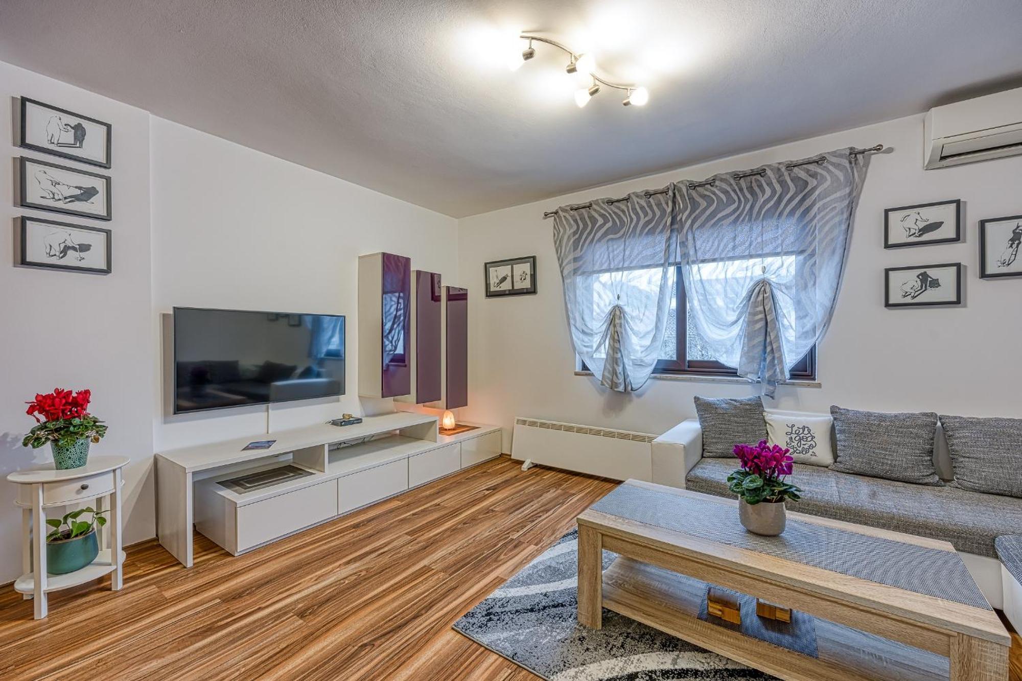 Apartments Suki Rovinj Luaran gambar